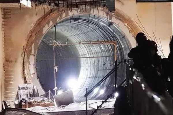 什么掘進(jìn)設(shè)備適合公路隧道施工，適合隧道掘進(jìn)的設(shè)備有哪些_隧道掘進(jìn)機(jī)